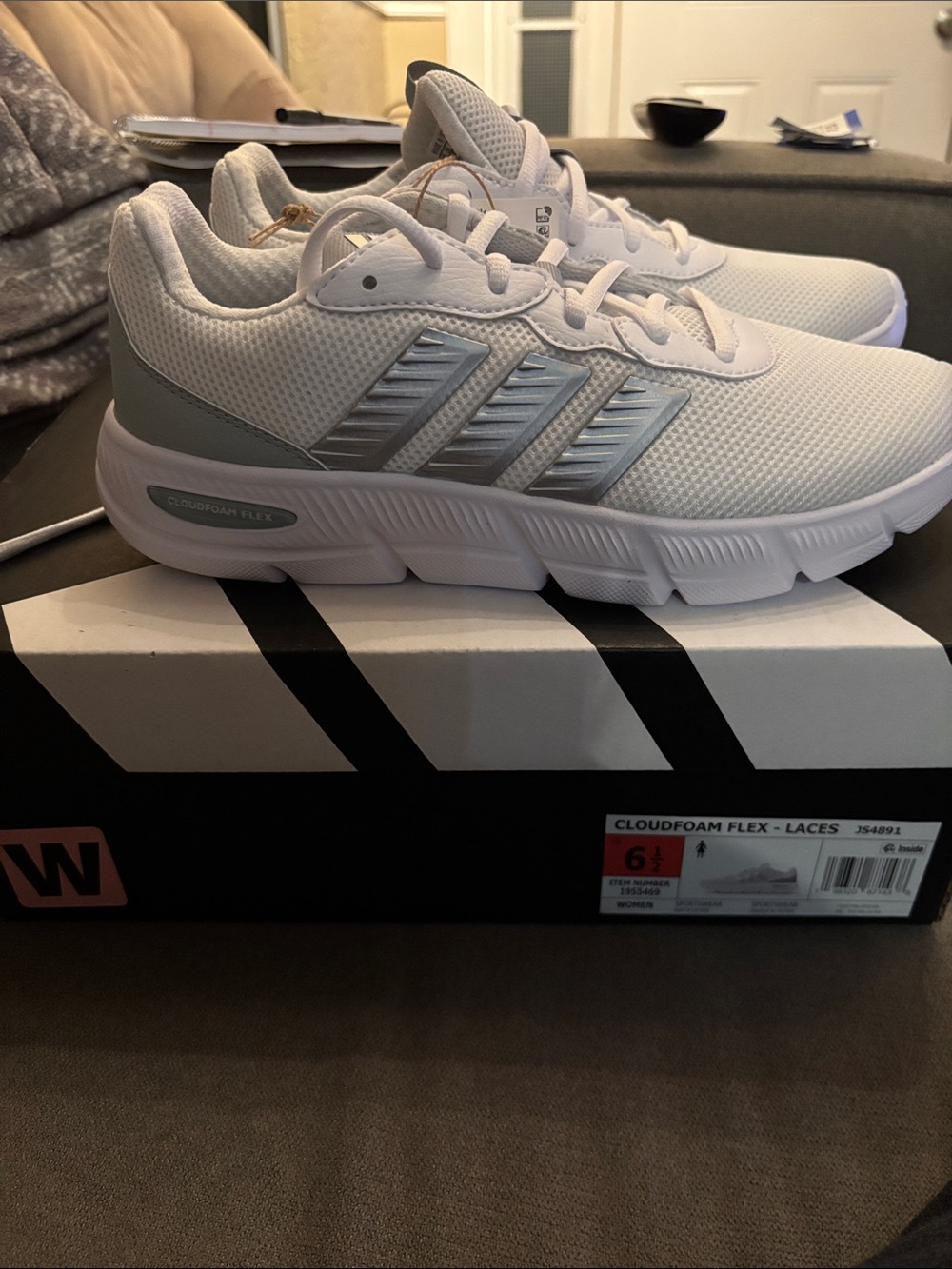 Adidas Women’s White and Light Gray Cloudfoam Flex Sneakers.  NIB